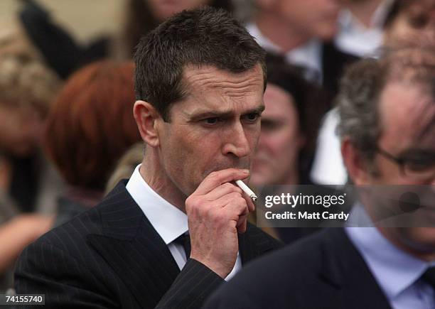 Actor Rupert Everett attends the funeral service for fashion stylist Isabella Blow at Gloucester Cathedral on May 15 2007 in Gloucester England. The...
