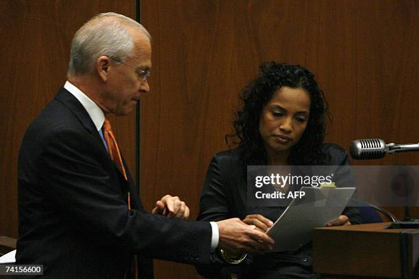 Roger Rosen 686 Transcript Stock Photos, High-Res Pictures, and Images - Getty Images