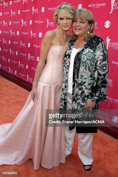 Singer Taylor Swift and guest arrive at the 42nd Annual Academy Of Country Music Awards held at the MGM Grand Garden Arena on May 15, 2007 in Las...