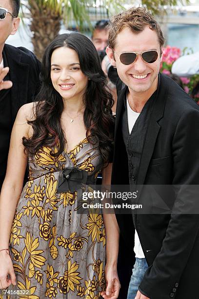 Actors Jude Law and Norah Jones attend 'My Blueberry Nights' photocall during the 60th International Cannes Film Festival on May 16, 2007 in Cannes,...