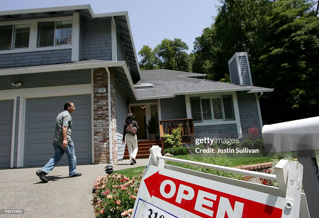 Despite National Woes, Bay Area Housing Prices Hit New Highs