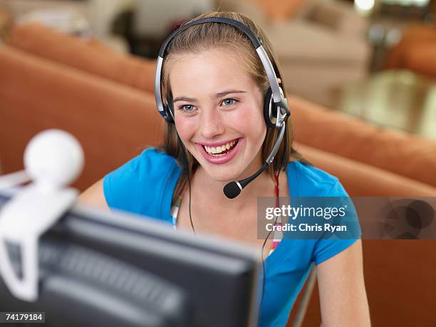 Girl At Computer 6,903 Pc Girl Stock Photos, High-Res Pictures, and Images - Getty Images