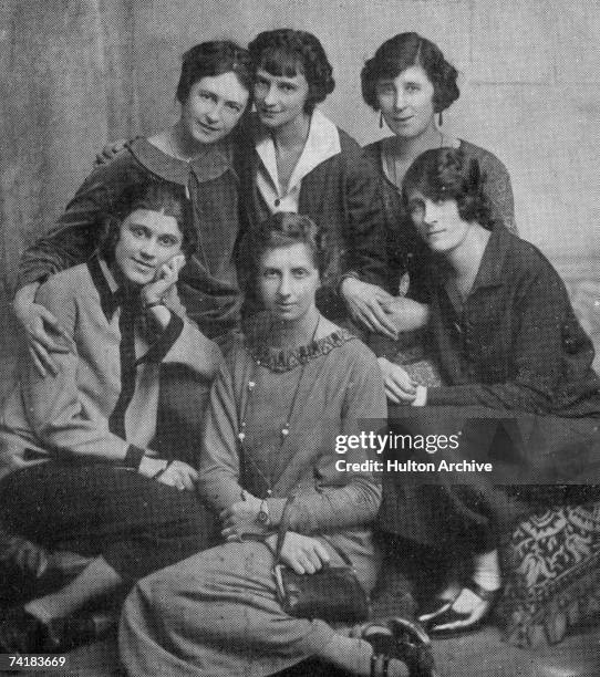 The cast of the play 'The Madras House' by Harley Granville-Barker at the Ambassadors Theatre, 1925.