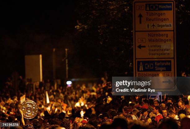 Fans wait on the team in the streets of Stuttgart prior to the VfB Stuttgart champion's party at Schloss square on May 19, 2007 in Stuttgart,...