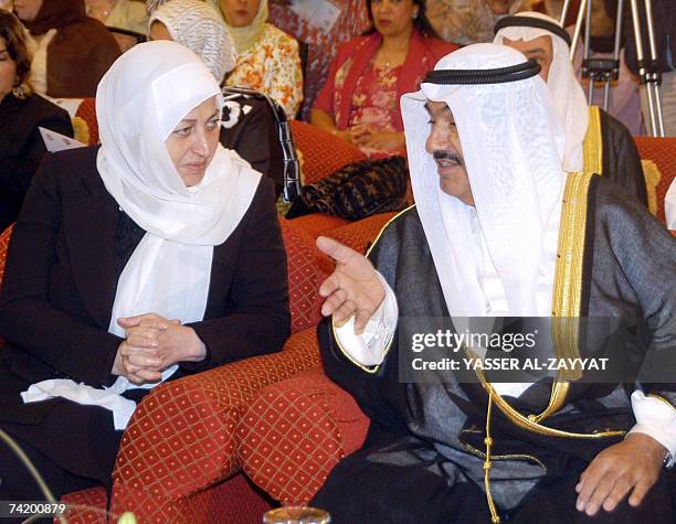 Sheik Rafiq Lebanese Mp Bahia Hariri Photos and Premium High Res Pictures - Getty ...