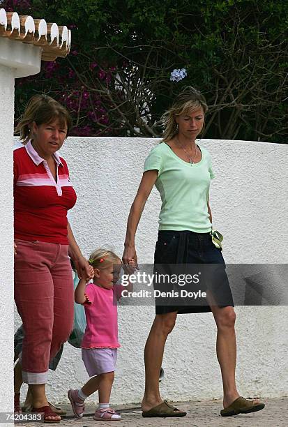 Kate McCann, the mother of missing girl Madeleine, drops off her daughter Amelie at the Ocean Club holiday resort on May 21, 2007 in Praia da Luz,...