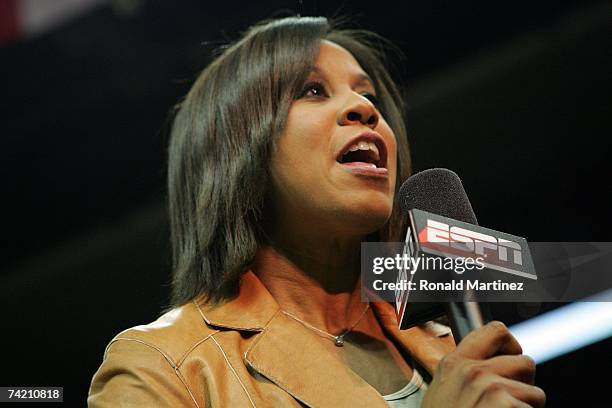 Lisa Salters, ESPN correspondent, talks to Tv cameras during the game between the San Antonio Spurs and the Utah Jazz in Game One of the Western...