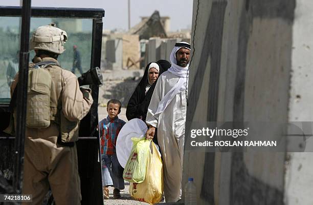 Iraqentry Control Point 546 Entry Control Points Stock Photos, High-Res Pictures, and Images ...