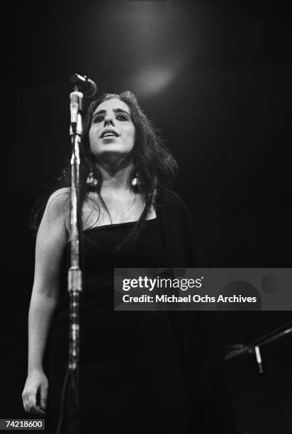 Laura Nyro performs on stage at the Monterey Pop Festival on June 17 1967 in Monterey, California.