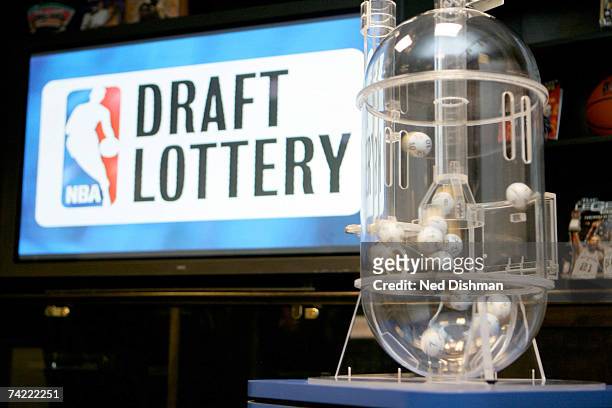 Draft Lottery Machine prior to the 2007 NBA Draft Lottery on May 22, 2007 at the NBATV Studios in Secaucus, New Jersey. NOTE TO USER: User expressly...