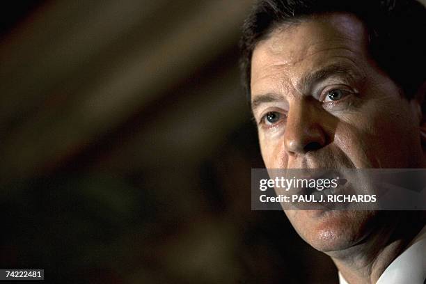 Washington, UNITED STATES: US Senator and Republican presidential candidate Sam Brownback of Kansas delivers remarks during a policy speech on energy...