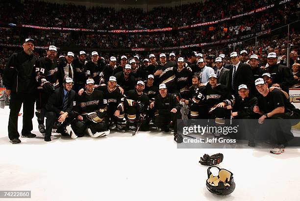 The Anaheim Ducks pose together for a team photo after defeating the Detroit Red Wings in Game Six of the 2007 Western Conference finals on May 22,...