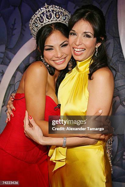 Alejandra Espinoza , winner of Univision's Nuestra Belleza Latina, and show host Giselle Blondet pose on stage at Greenwich Studios after the final...