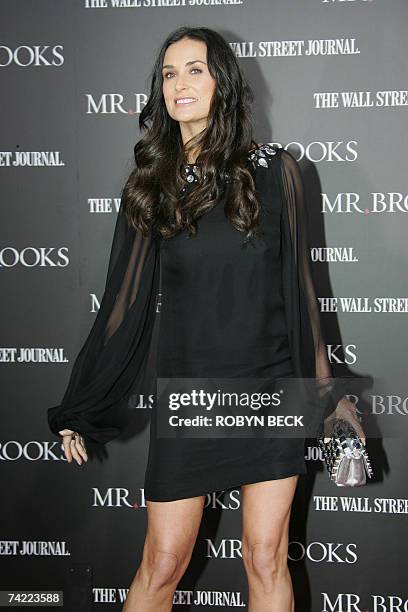 Hollywood, UNITED STATES: US actress and cast member Demi Moore arrives for the premiere of "Mr. Brooks" at Grauman's Chinese Theater, 22 May 2007,...