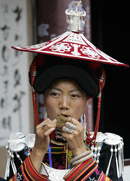 Yi Woman 32 Lj21 Stock Photos, High-Res Pictures, and Images - Getty Images