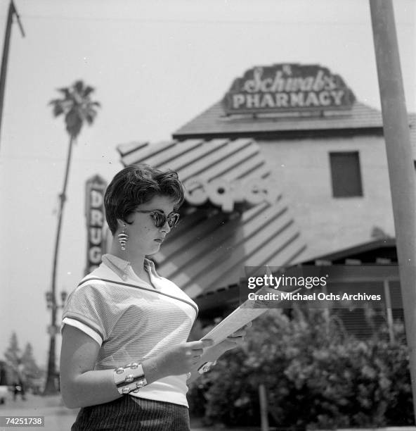 Melanda Key Model 2,203 Melinda May Photos & High Res Pictures - Getty Images
