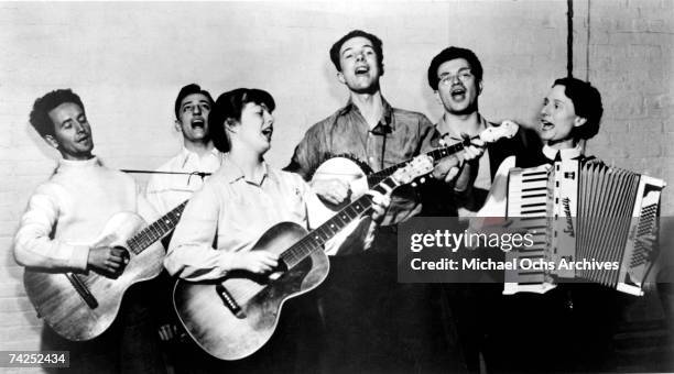 Photo of Almanac Singers Photo by Michael Ochs Archives/Getty Images