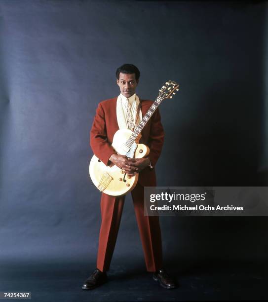 Rock and roll musician Chuck Berry poses for a portrait session in circa 1958 in Chicago, Illinois.