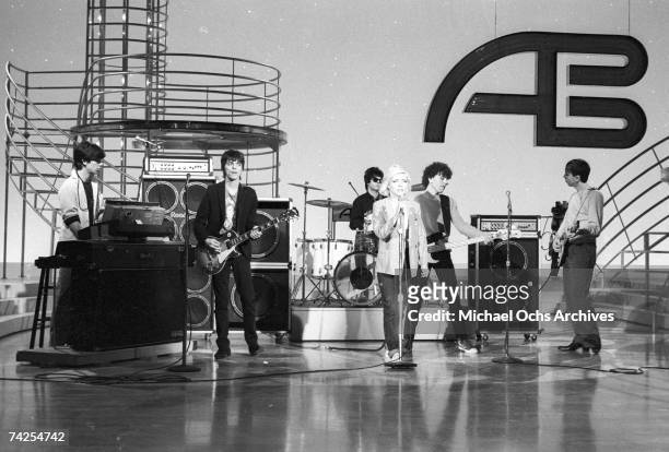 Singer Debbie Harry, Christ Stein, Frank Infante, Jimmy Destri, and Nigel Harrison of the New Wave pop band 'Blondie' perform on the TV show American...