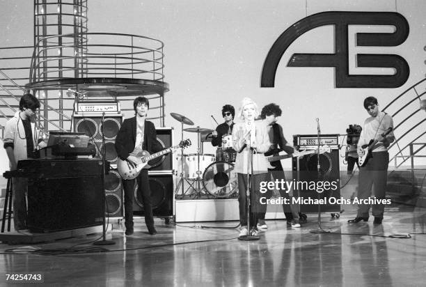 Singer Debbie Harry, Christ Stein, Frank Infante, Jimmy Destri, and Nigel Harrison of the New Wave pop band 'Blondie' perform on the TV show American...