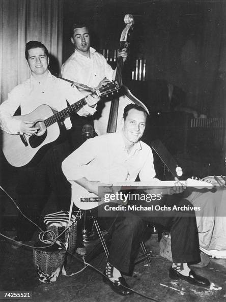 Photo of Johnny Burnette Photo of Johnny Burnette