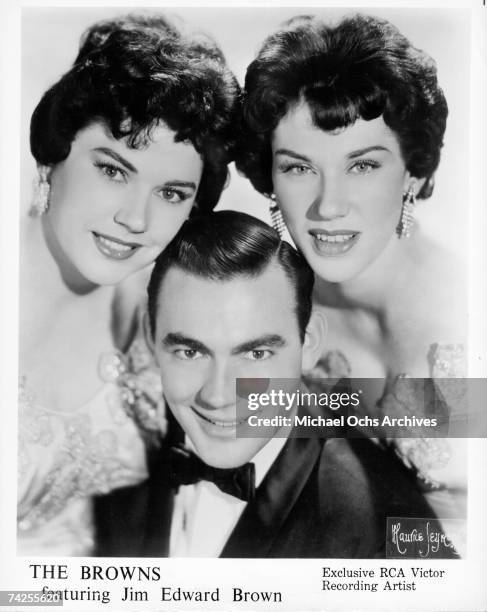 Bonnie Brown, Maxine Brown and Jim Ed Brown of the brother and sister country group "The Browns" pose for a portrait in circa 1957.