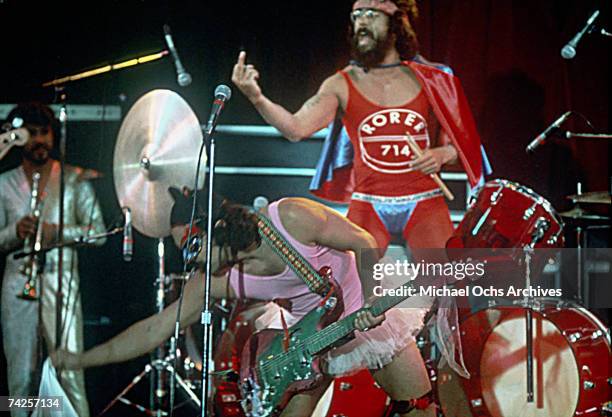 Cheech Mar Middle Finger Funny Photos and Premium High Res Pictures - Getty Images
