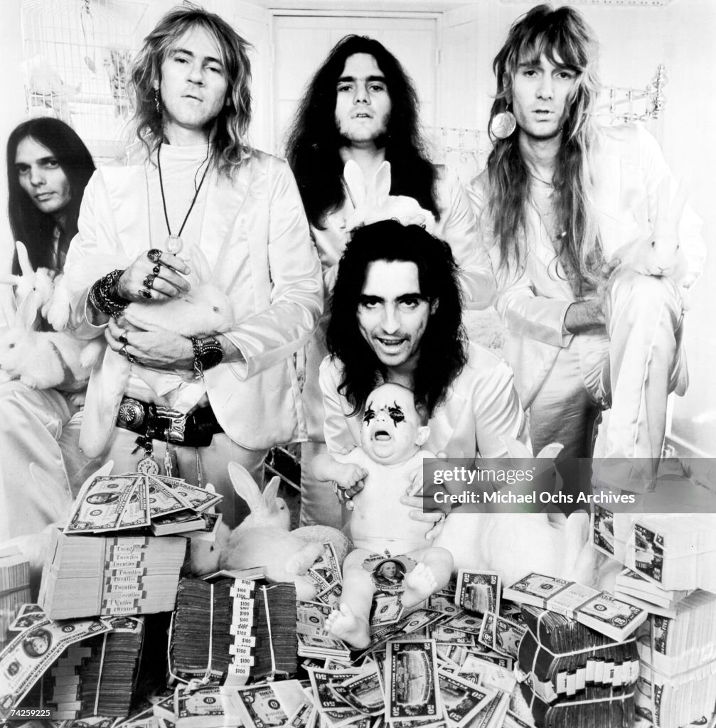 Alice Couter Photo of Alice Cooper Photo by Michael Ochs Archives/Getty Images News ...