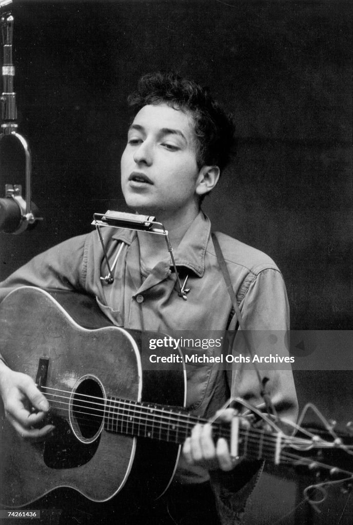 Bob Dylan recording his first album, "Bob Dylan", in front of a... News