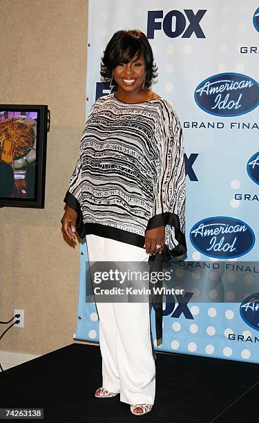 Singer Gladys Knight poses in the press room during the American Idol Season 6 Finale held at the Kodak Theatre on May 23, 2007 in Hollywood,...