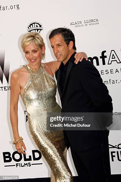 Sharon Stone with Kenneth Cole attends the Amfar party against Aids,on the Red Carpet,on May 23 2007 in Mougins France.