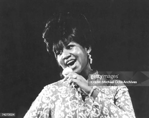 Soul singer Aretha Franklin performs onstage in circa 1968.