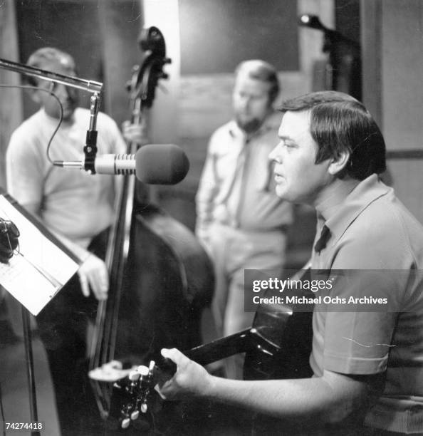 Photo of Tom T. Hall Photo by Michael Ochs Archives/Getty Images