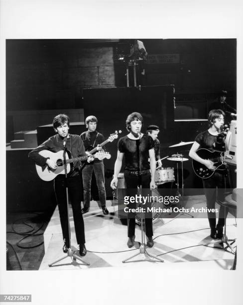 British Rock Group "The Hollies" perform on an episode of TV Series "Ready, Steady, Go" in 1966. Band consists of Tony Hicks - Guitar, Allan Clarke -...