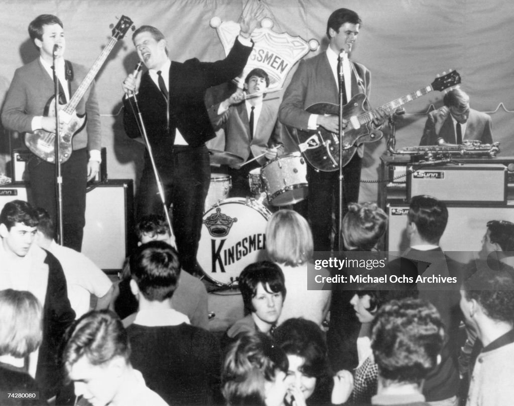 Kingsmen Touring Group Performing