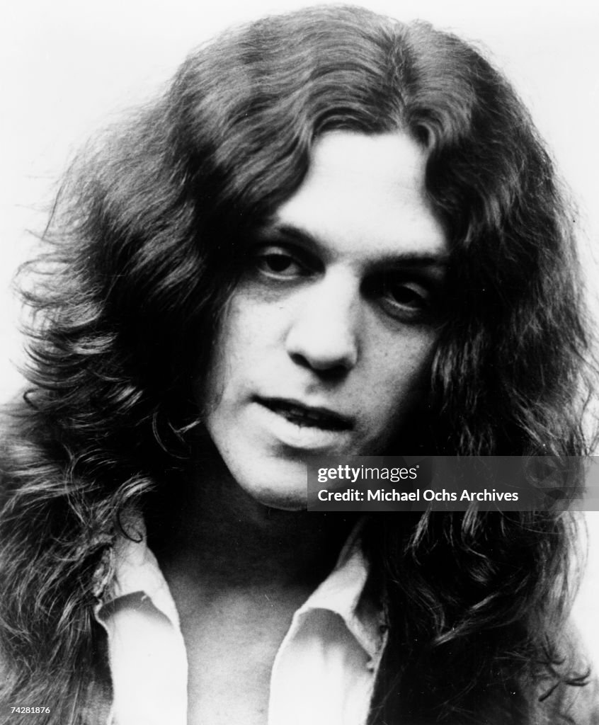 Guitarist Allen Collins of Lynyrd Skynyrd performs circa 1973. News