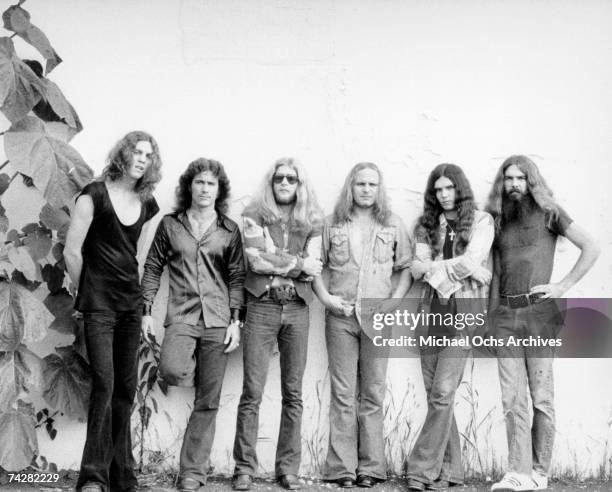 Lynyrd Skynyrd (L-R Allen Collins, Billy Powell, Leon Wilkeson, Ronnie Van Vandt, Gary Rossington and Artimus Pyle pose for a portrait circa 1975.