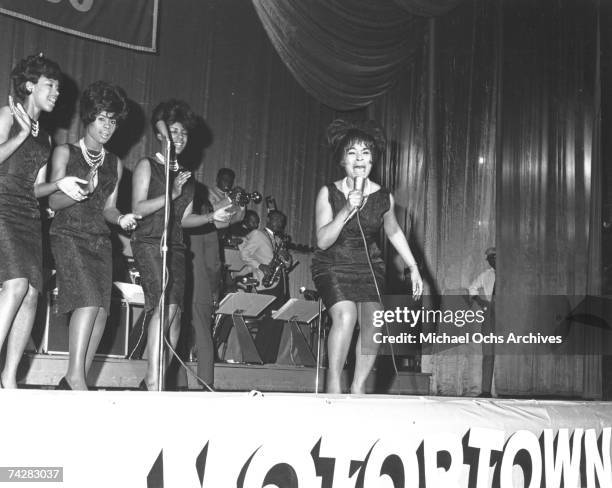 Motown singing group The Marvelettes (L-R: Katherine Anderson, Gladys Horton, Georgeanna Tillman , and Wanda Young perform live with the Motortown...