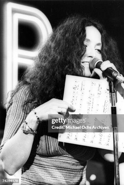 Photo of Maria Muldaur and Geoff Photo by Michael Ochs Archives/Getty Images