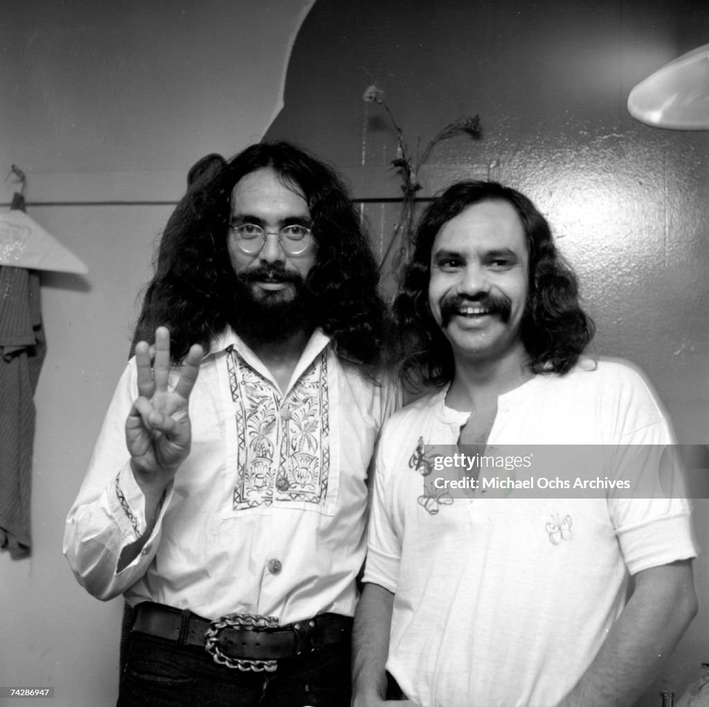 Tommy Chong and Richard Cheech Marin)pose in their dressing room at ...