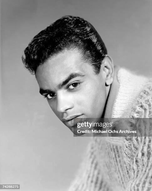 Johnny Mathis Rare Images Singer Johnny Mathis poses for a portrait circa 1960. News Photo ...