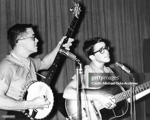 Producer and composer Van Dyke Parks teams with his brother Carson Parks to perform with the band "Steeltown Two" at the Rouge Et Noir Coffee House...