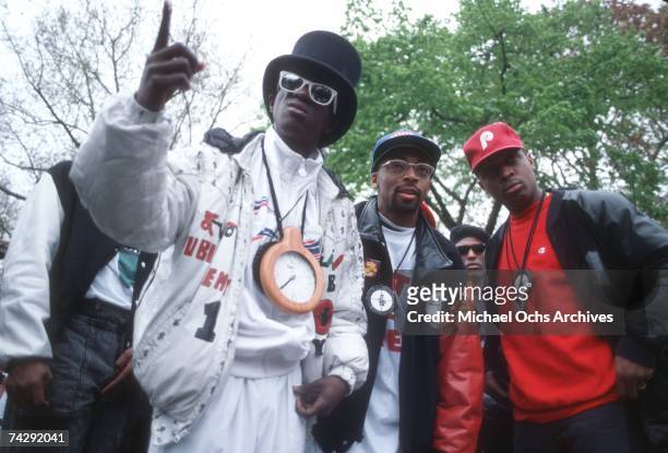 Rapper Flavor Flav, director Spike Lee and Chuck D of the rap group 'Public Enemy' film a video for their song 'Fight The Power' directed by Spike...