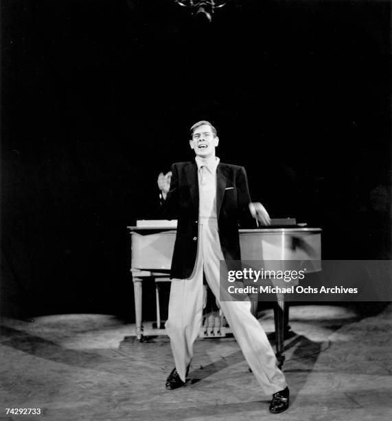 Johnnie Rae Photos and Premium High Res Pictures - Getty Images