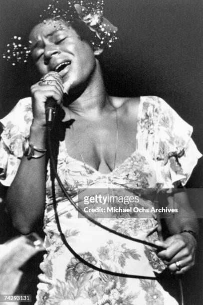 Singer Minnie Riperton performs onstage in 1975.