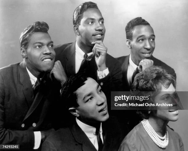 Motown group The MIRACLES Clockwise from Left - Pete Moore, Bobby Rogers, Ronald White, Claudette Robinson and Smokey Robinson pose for a portrait...