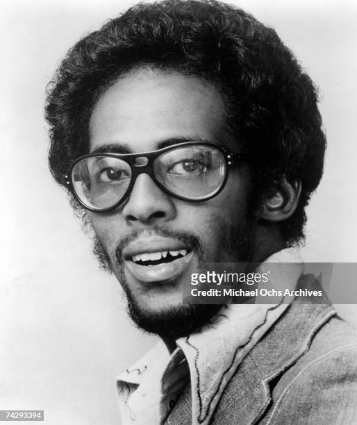 Singer David Ruffin of the R&B group "The Temptations" poses for a portrait in circa 1975.