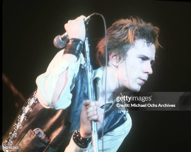 Singer Rotten Johnny Rotten Images Photos and Premium High Res Pictures - Getty Images