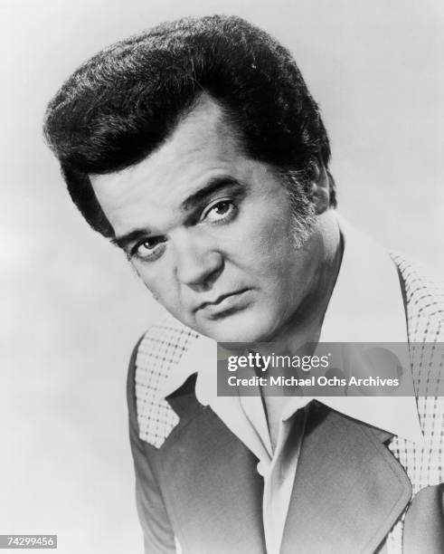 Photo of Conway Twitty Photo by Michael Ochs Archives/Getty Images