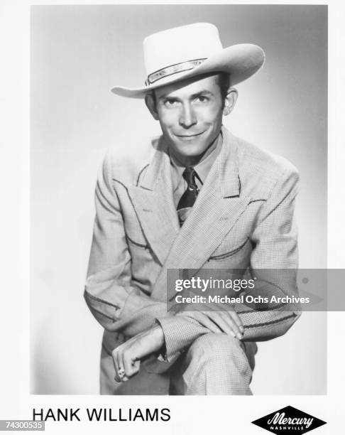 Country singer Hank Williams poses for a portrait circa 1948 in Nashville Tennessee.